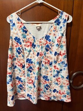 Merona Floral V-Neck Sleeveless Camisole - White with Blue & Coral Floral